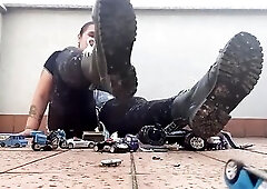 POLICE TOY CAR DESTROYER