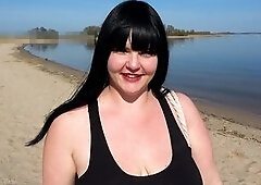 In the gorgeous weather I wanted to go swimming at the lake but suddenly this corpulent Dutchwoman speaks to me and asks if I'm slutty. I go with