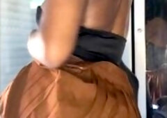 I want to bounce on your dick while kissing, let me be your exotic bitch