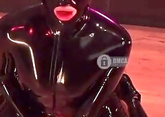 Sexy Latex Slavegirl