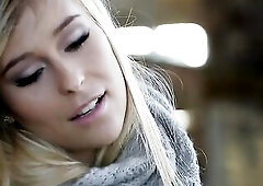 The wife of a football player sucked the trainer so that her spouse was taken to the team