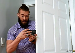 Upcoming Brazzers Scene: Spying On Scissoring September Reign & Paisley Porter