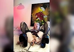 Tranny in ebony nylons cum in cage