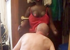 Tamara: Weisses Sperma auf schwarzer Haut