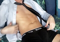 Wanking After A Rigid Day at the Office - TPK