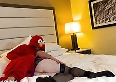 Elmo Screwing Very Hawt Transsexual