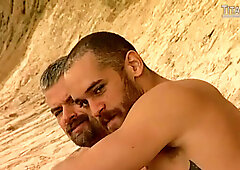 Gay muscle bear, muscle hunk