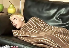 Fingered twink face cummed