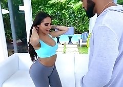 Lela Star is satisfying a handsome guy