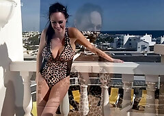 Morning Boys - RealBikiniGirls