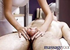 Massage Rooms Hawt pert youthful masseuse Katy Rose gives oily hand job