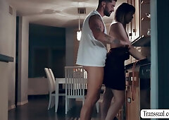 Slut Shemale Let Her Stepbro Bareback Her Ass