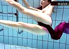 Stylish miss - xxxwater scene - Underwater Show