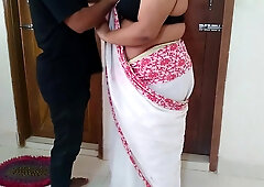 Desi Sexy Friends Milf Was Cleaning The House When Neighbor Boy Saw Her And Fucked - Rajasthani Homemade Sex