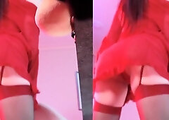 Naughty Japanese babe Ayaka Tomoda masturbates