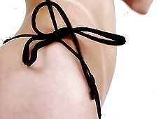 Busty trans lady Michelly Camargo jerks