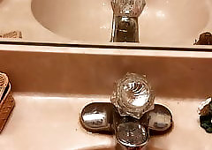 Sink squirt