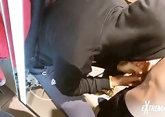 Horny young men blow each other in the fitting room