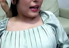 Amateur Asian does doggystyle with boyfriend