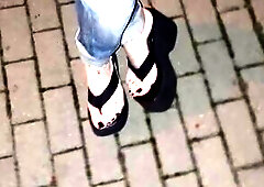 I get lustful about my glamorous feet during a night walk - public crossdressing