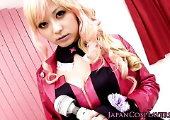 Foxy Fairy Key plays with her tight Asian muff