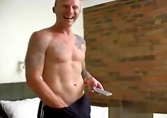 Aussie Seth serviced