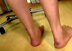 Cute ladyboy Yuki A gets her ass ripped