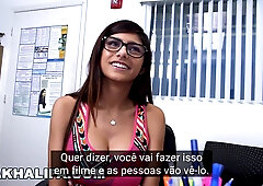 Mia Khalifa interviewed in Portuguese about her hot interracial sex tape!