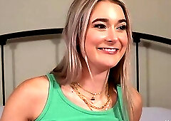 Thea Summers - Talent Peeing