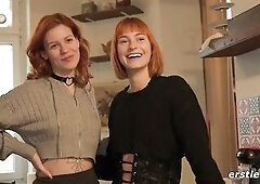 Ersties - Die sexuellen Dämonen Dolly und Mia ficken den schlafenden Toyboy in seinen Träumen