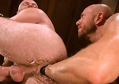 Club Inferno Dungeon: Muscle has a thing for nailing