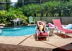 Have u ever taken a photo of your hot stepmom bare? I get a lot of opportunities as my step mamma is always bare whether it's laying by the pool 