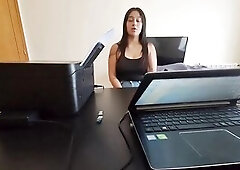 Maid in Jeans and Flip-Flops Signs Agreement to Bang 1 Minute Each Hour Until Her Boss Cums