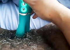 big beautiful woman Black teases twat with toy and cums