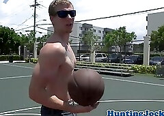 Muscly jock assfucked after dicksucking