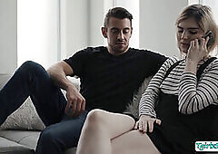 Țâțe mici, horny shemale