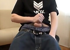 Baggy pants, socks & sneakers