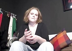 Pierced big beautiful woman honeys masturbating with her vibrator toy.