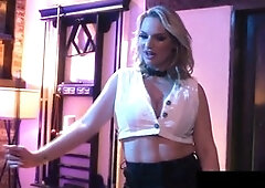 Shemale-fuck-girl, suck off, hot-transsexual