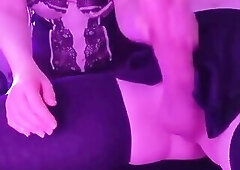 Big Dick TS gets helping hand 3