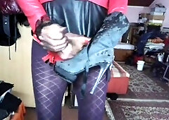 Fag, crossdresser heels, cumming on