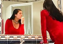 9th month preggy teen takes a shower