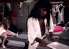 Amateur blonde and brunette lick each other