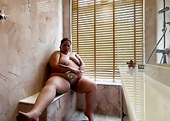 Corporalist Thumbs Swirl In Steamy Shower Play