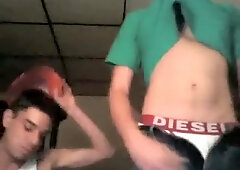 Boyscam 2 Bi Curius Chat Seduce 3 Lads