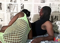 The Preggo Housewife