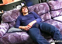 Gay-for-pay Stud Derek McKenzie Strokes