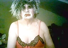 Sarah flaunts her sexy side in lingerie and high heels for her custom audience