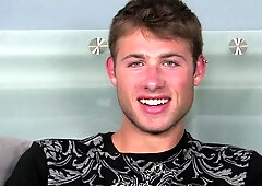 Solo: Cute Guy, Hot Little Body: Kane's Tight Hole