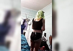I ignore u (for the almost any part) in my green wig as I do laundry. I flash u my tiddies at the end ✨️